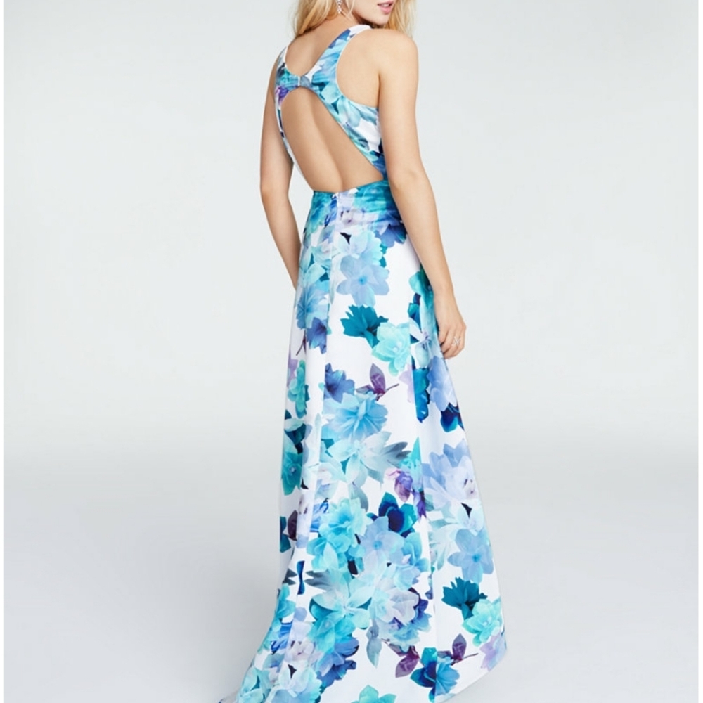 Jump Juniors' Deep V-Neck Cutout-Back Gown - Picture 2 of 4